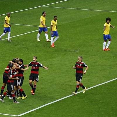 巴西vs德国，02年韩日世界杯决赛巴西vs德国？