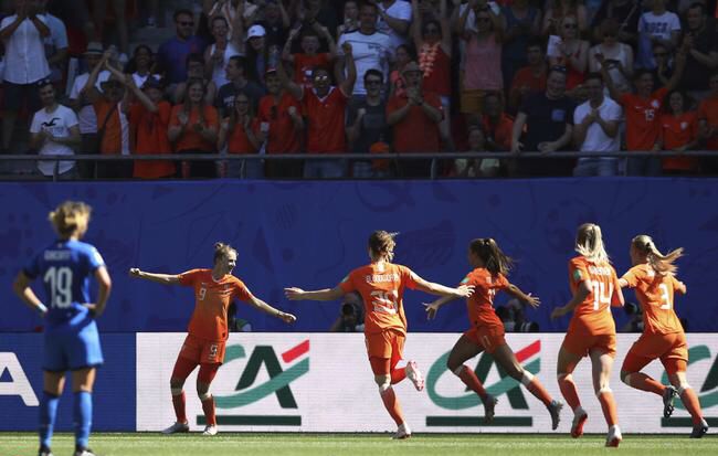 女足VS荷兰直播，女足vs荷兰直播视频？