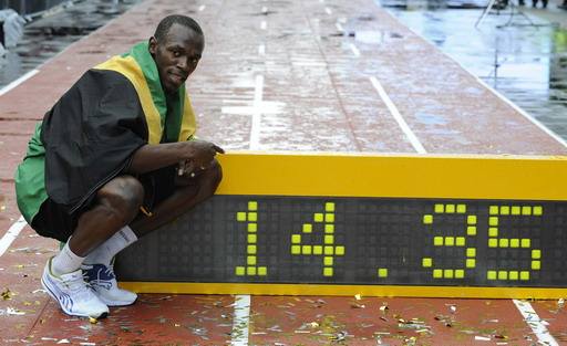 博尔特400米，博尔特400米世界纪录？
