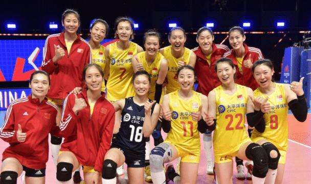 中国女排小组赛提前出局，为什么中国女排提前无缘八强？