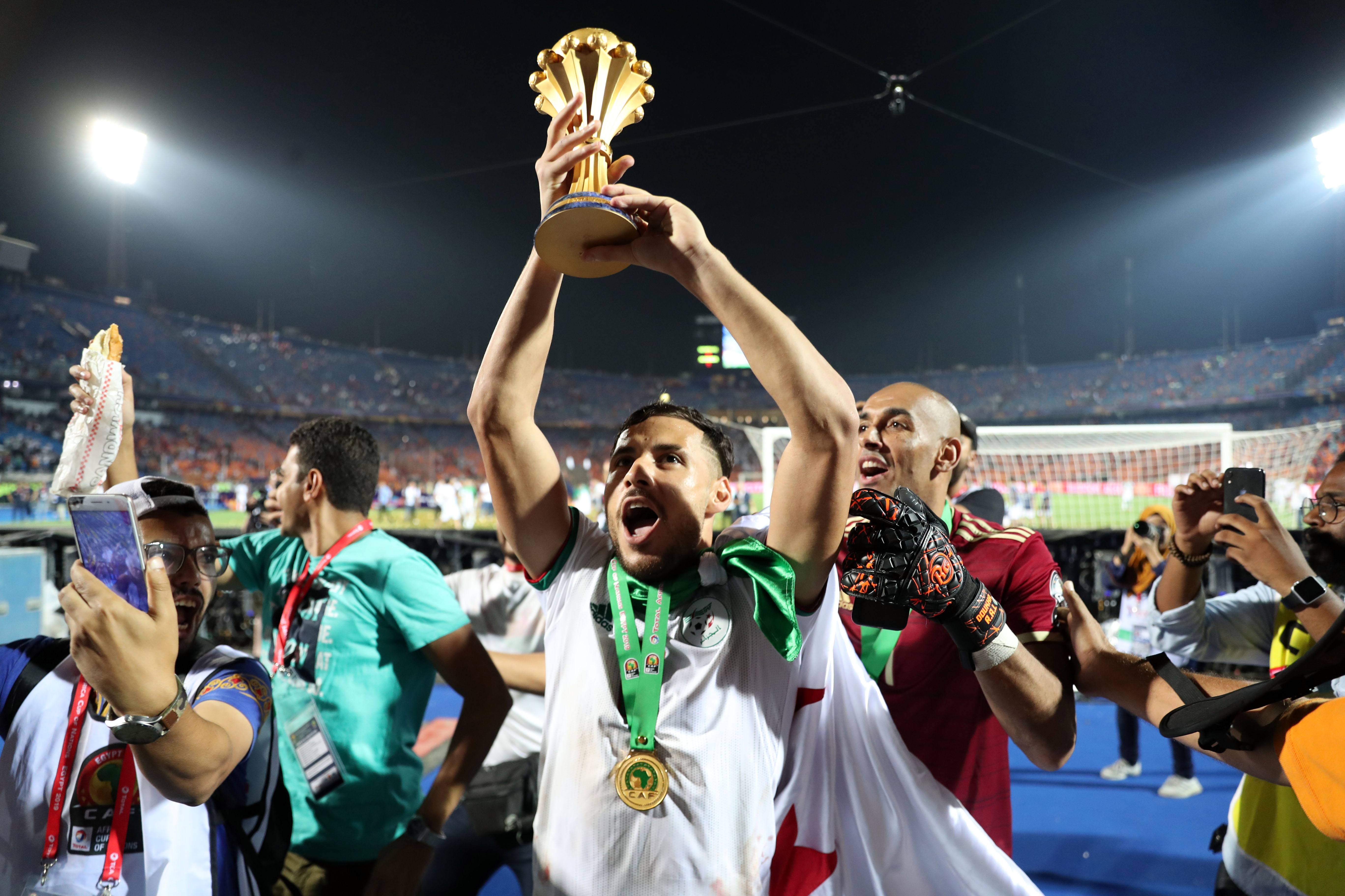 阿尔及利亚足球队，阿尔及利亚足球队世界排名？