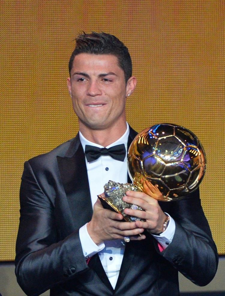 金球奖2014，金球奖和世界足球先生哪个含金量高？