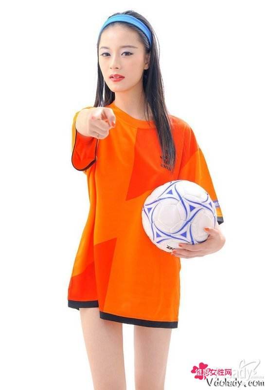 足球宝贝柳岩，足球宝贝刘羽琦？