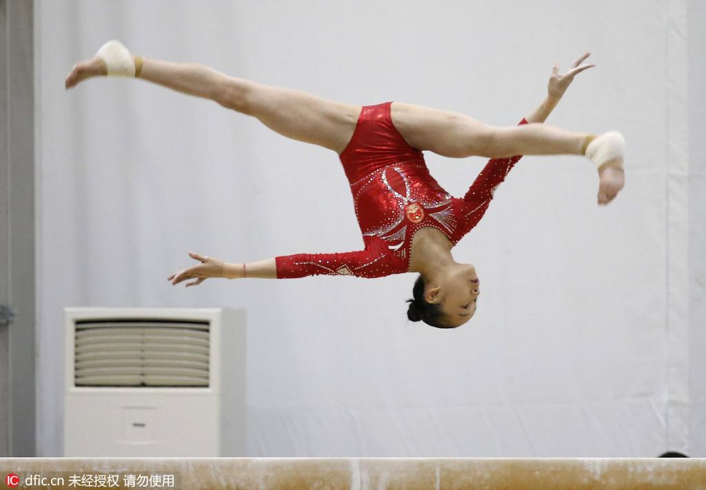 中国女子体操队队员，中国女子体操队队员摔倒再站起来？