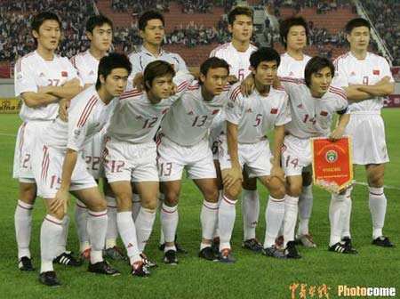 2002世界杯中国，2002世界杯中国队10号是谁？