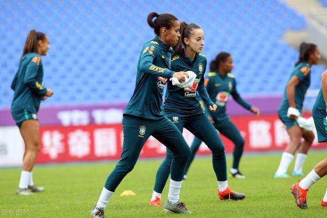 女足中国对巴西，女足中国对巴西历史战绩？